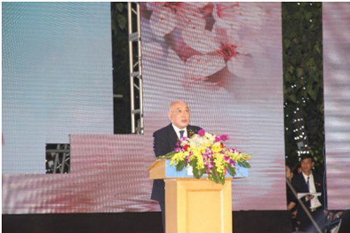 Ngài Ijima Isao - cố vấn đặc biệt của Thủ tướng Nhật Bản Shinzo ABE phát biểu tại buổi lễ